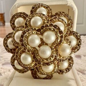 Vintage VENDOME Gold Rhinestone Pearl Cluster Brooch